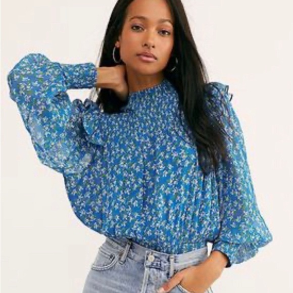 Free People Tops - FREE PEOPLE ROMA FLORAL-PRINTED Blue BLOUSE TOP Sz Medium